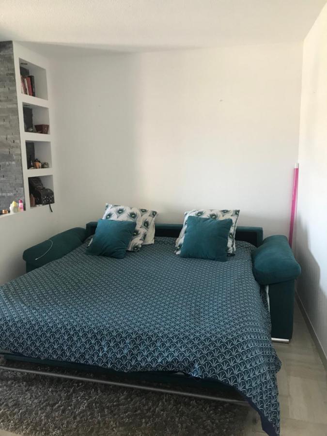 Beau Studio Dans Residence Avec Piscine Et Vue Sur La Ville - 5Min Des Plages 망들리유 라 나플 외부 사진